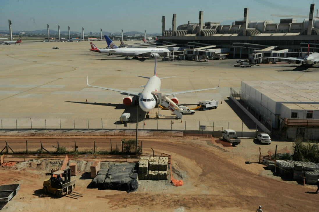 Grupo Ccr Investir R Bilh O Em Obras Nos Aeroportos Do Bloco Sul