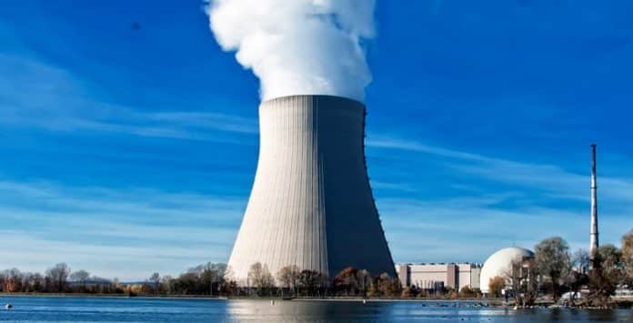 Por que o Brasil não usa energia nuclear com frequência