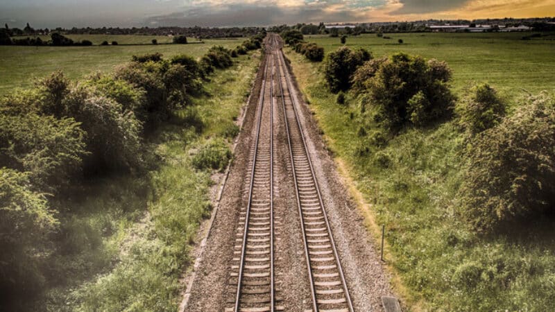 Qual é a importância das ferrovias