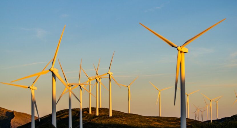 Quantas turbinas eólicas existem no Brasil