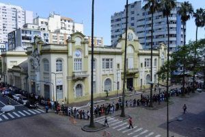 Porto Alegre tem 3 mil oportunidades temporárias de emprego hoje