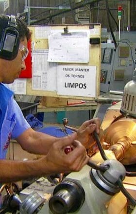 Técnicos em eletromecânica e mecatrônica são requisitados no Rio de Janeiro