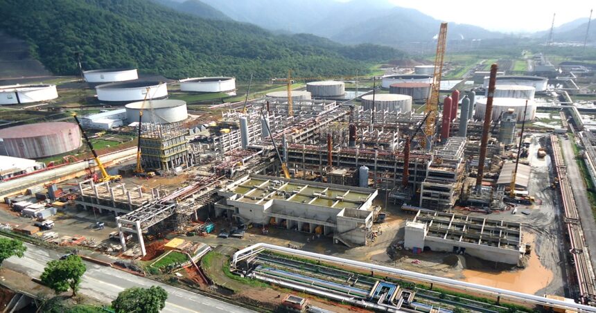 petrobras investment in the refinery