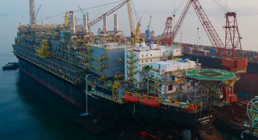 Empresa de hotelaria marítima fecha mais um contrato com a Petrobras