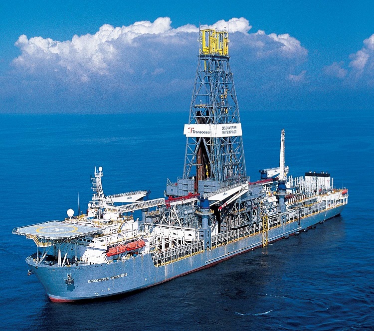 Transocean resurge con múltiples contratos offshore