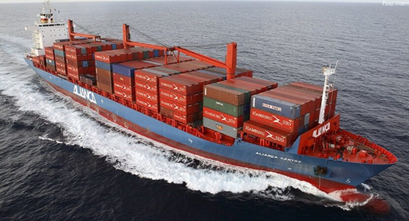 Cargo carried by containers increases