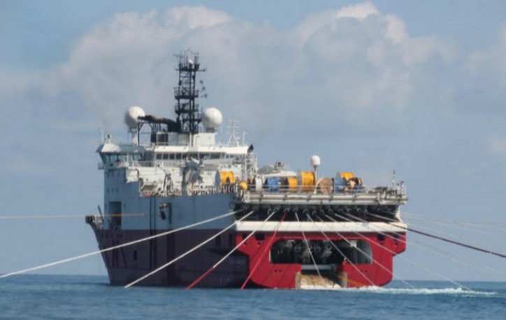 Shearwater sismica petróleo navio