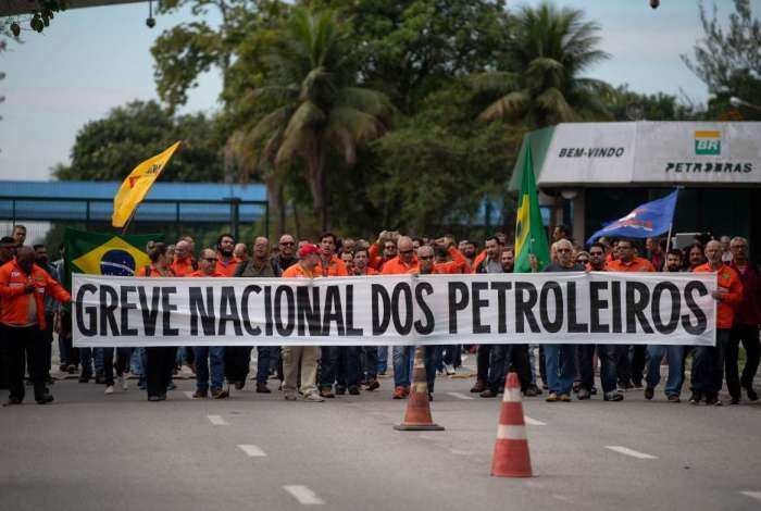 Petroleiros preparam greve