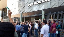 Petroleiros questionam a Petrobras