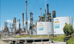 Petrobras avança com a venda de refinaria em MG