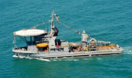 A Marinha do Brasil navio resgate Emirados Árabes