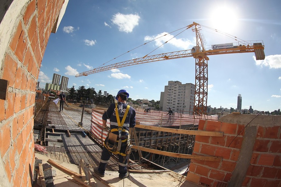 Construção civil apresenta sinais de retomada refletindo na geração de empregos