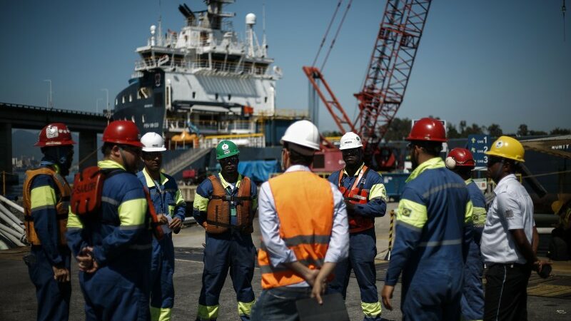 Wilson Sons anuncia vagas de emprego para atender atividades offshore em Santos