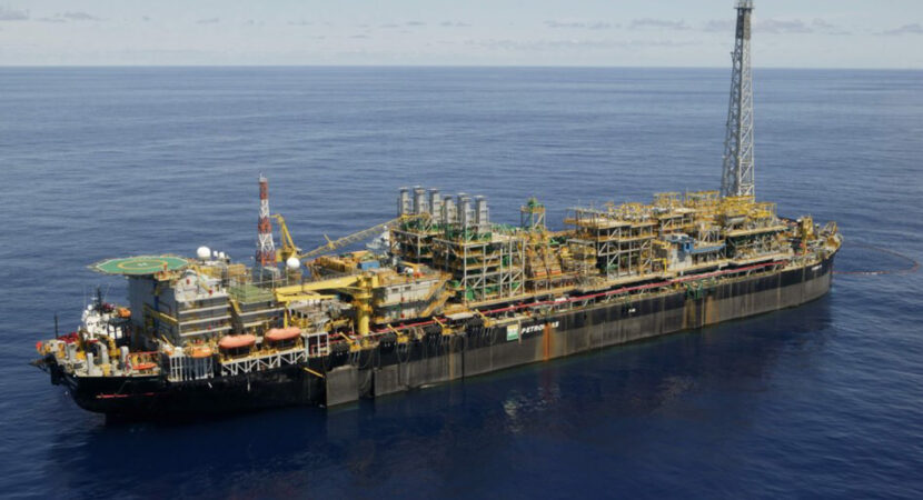 Petrobras mira aquisição de fatia da Equinor em blocos offshore no Espírito Santo