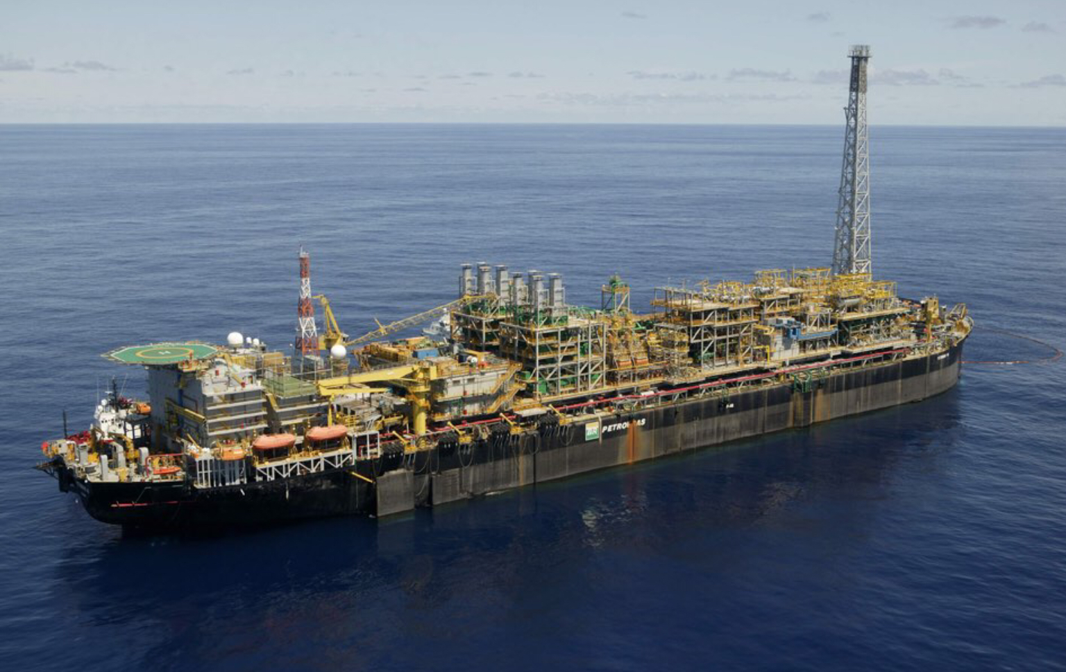 Petrobras mira aquisição de fatia da Equinor em blocos offshore no Espírito Santo