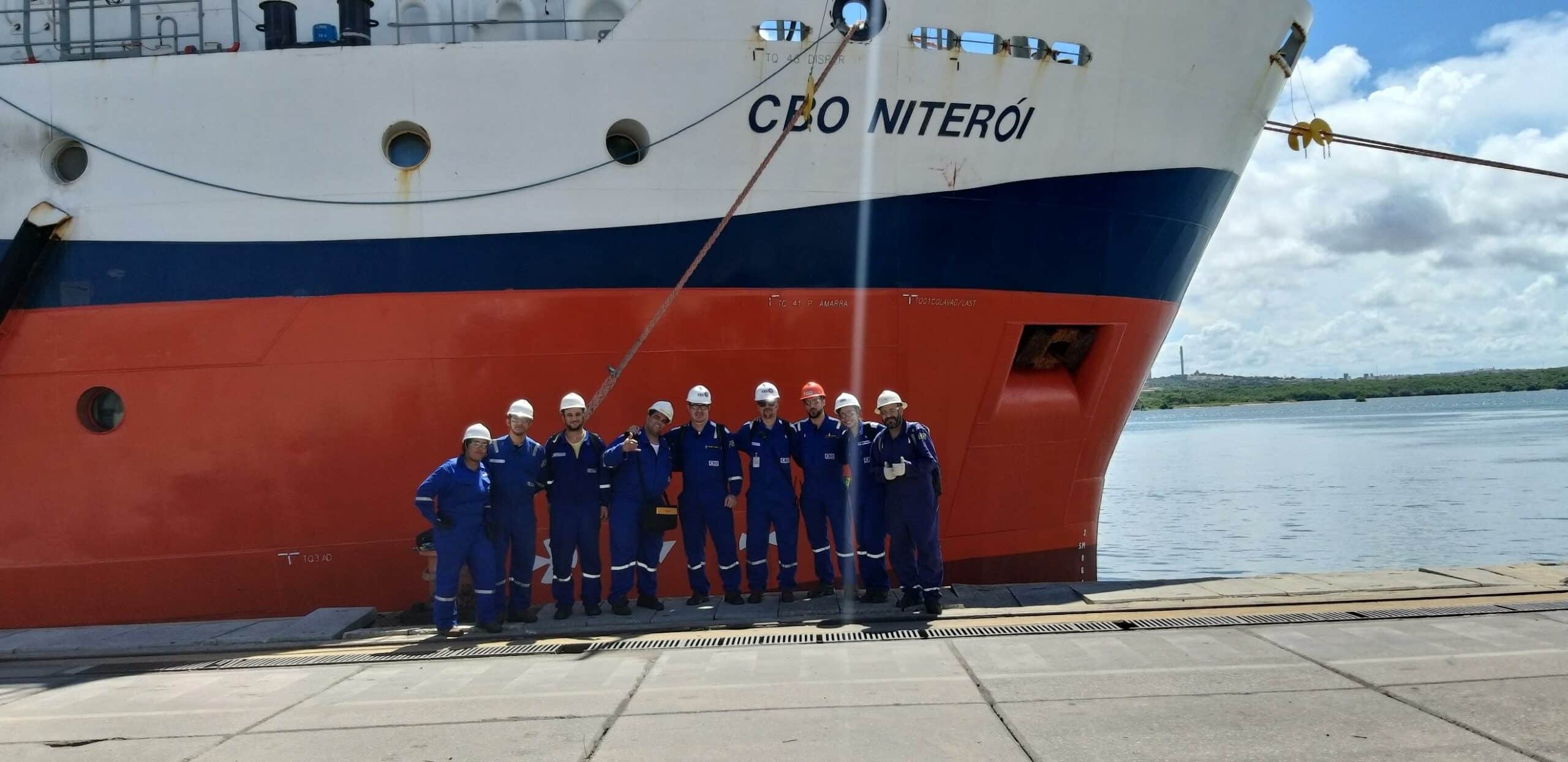 Marítimos são convocados para trabalhar no RJ pela Companhia Brasileira de Offshore