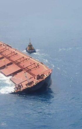 Navio de carga de minérios da Vale é danificado e pode naufragar na costa do Maranhão