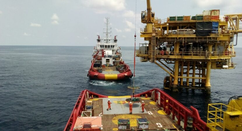 To meet contracts in Macaé, the outsourced service provider in the oil and gas sector, Engeman, opens a selection process for offshore vacancies