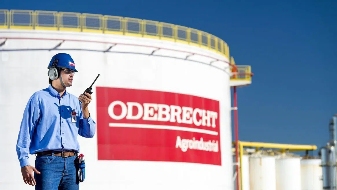 Odebrecht 30 vagas Termoelétrica Santa Cruz, Prosub e outras obras