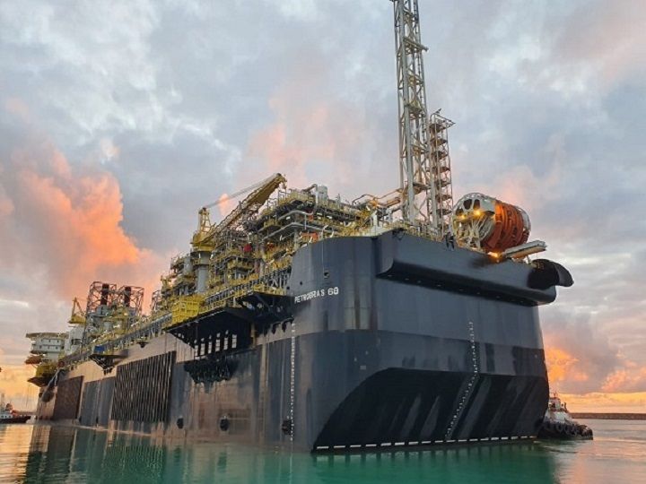 Petrobras faz descoberta de petróleo na Bacia de Campos