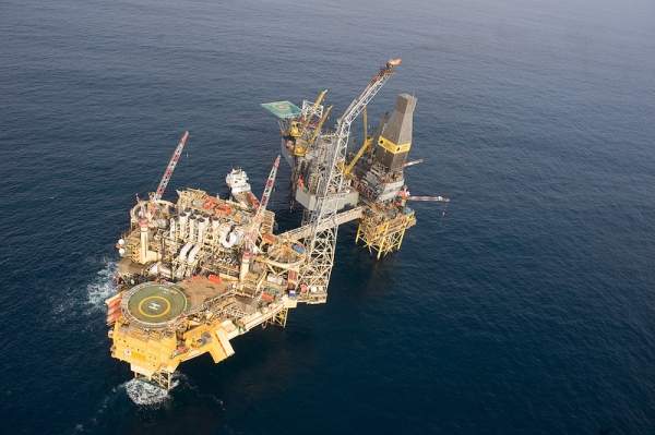 Plataforma Offshore Petróleo Mar do Norte Coronavírus