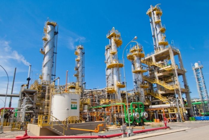 340 empleos para cumplir contratos en refinería de Petrobras – Reduc en Duque de Caxias