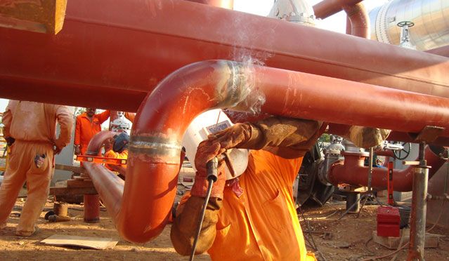 Empresa do segmento de petróleo e gás inicia vagas offshore para atender contrato de 4 anos, admissão imediata
