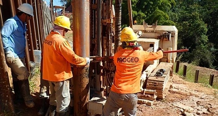 Obras de construcción civil exigen oportunidades de trabajo para Maçariqueiro en MG y SP