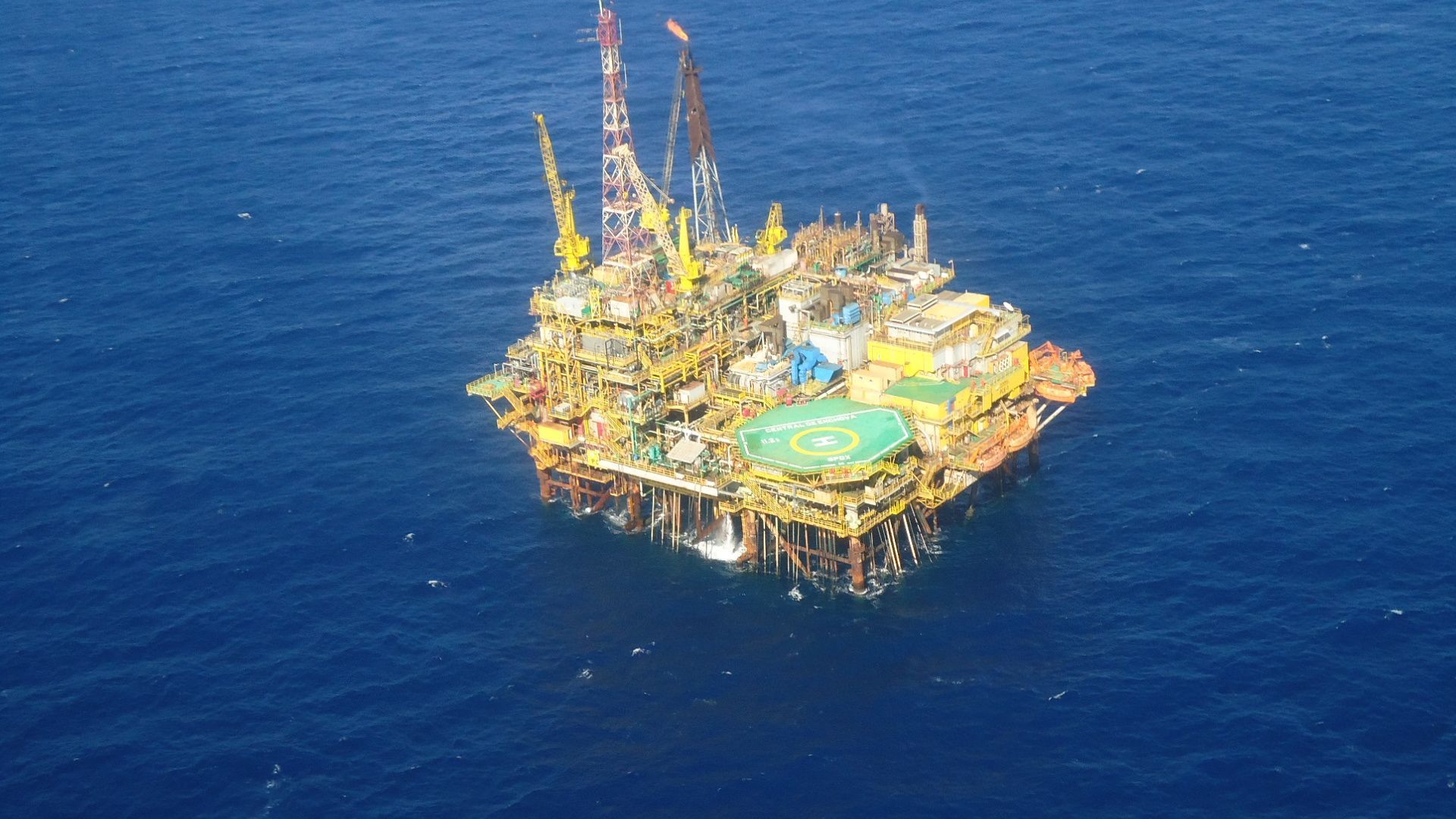 Heftos signs contracts with Petrobras and Trident Energy for services at the Gabriel Passos Refinery and the Campos Basin