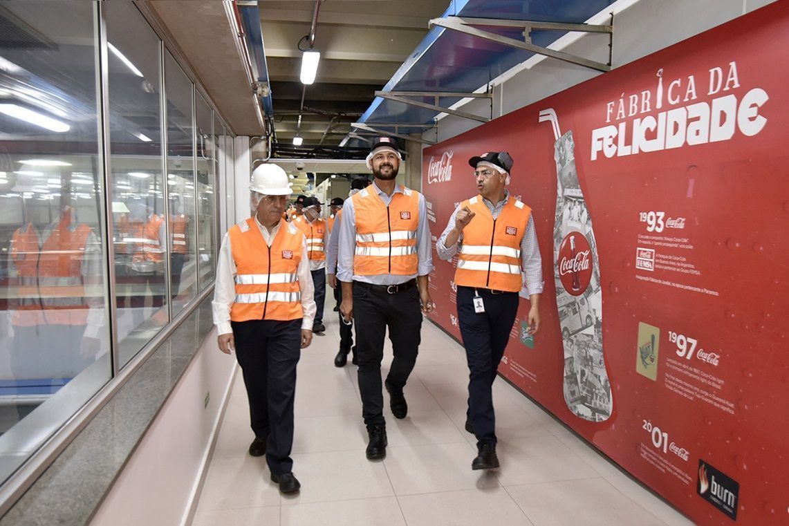 A Coca-Cola abre vagas de emprego nas sedes no Brasil