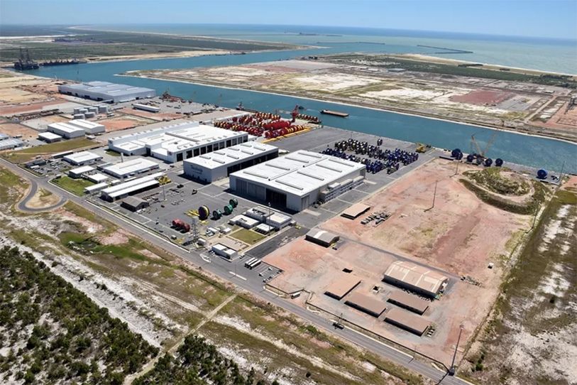 Americana Oil Group vai investir 2 bi de dólares para construir seis refinarias no Brasil, sendo a primeira delas no Porto do Açu - RJ
