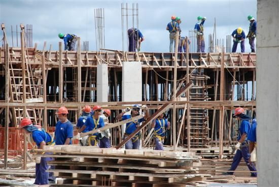 Varias vacantes de empleo en los sectores de construcción civil, industria y servicios para Espírito Santo en este 07