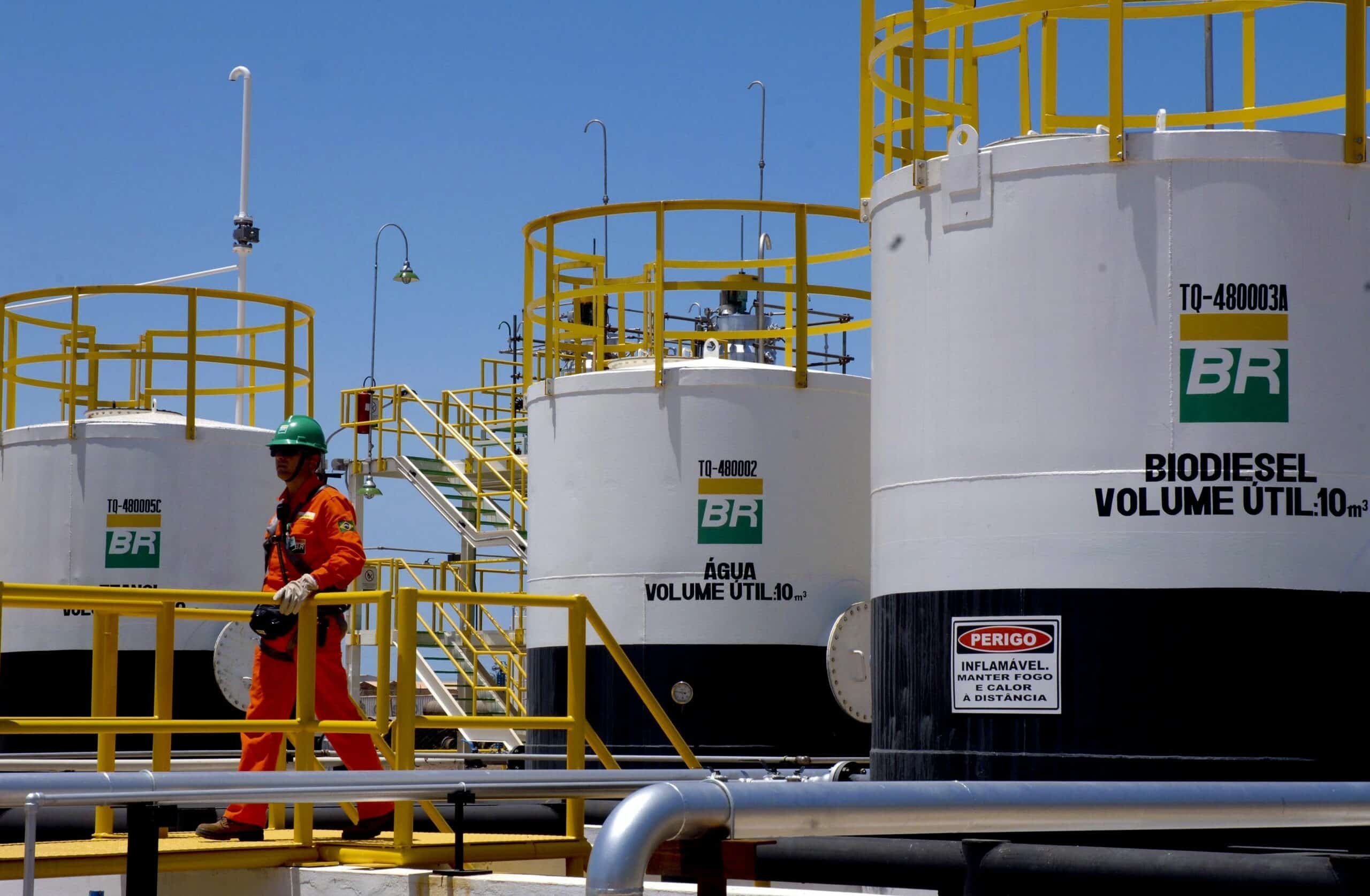 Petrobras - empleo - petróleo y gas