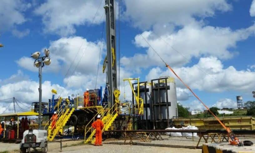 Petrobras inicia venda de cinco campos de petróleo, gasodutos e terminal no Espírito Santo