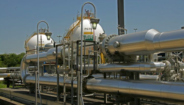 Petrobras: Refinaria Duque de Caxias (Reduc) passa a utilizar água de reúso e reduz em até 5% do consumo de água bruta da refinaria