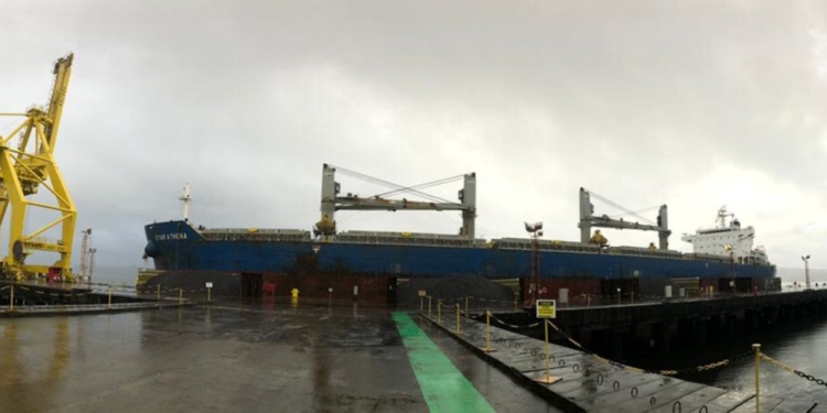 Estaleiro Enseada na Bahia retoma como terminal portuário; 44 mil ton de minério de ferro serão exportados para a China ainda neste mês