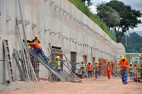 engineering and civil construction works in Minas Gerais