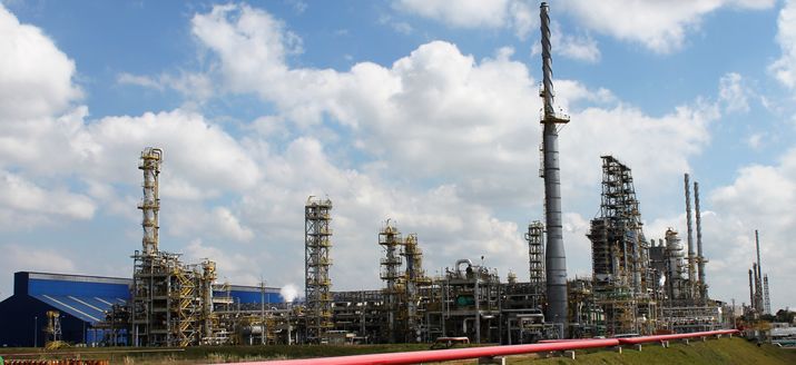 Three Brazilian and foreign groups are targeting the Petrobras refinery in the state of Paraná (Repar)