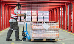 Coca-Cola FEMSA Brasil abre 1.400 vagas de emprego temporárias para demanda em projetos em São Paulo, Paraná, Rio Grande do Sul e mais