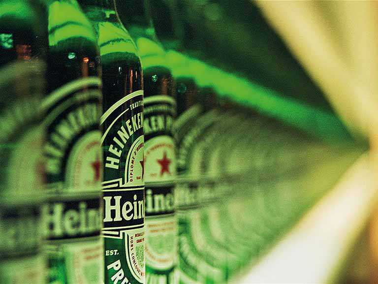 Heineken, finanças, logística, emprego