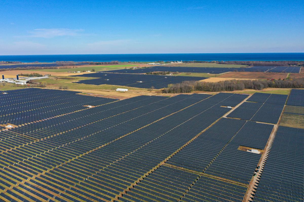 Wisconsin - energia solar -usina
