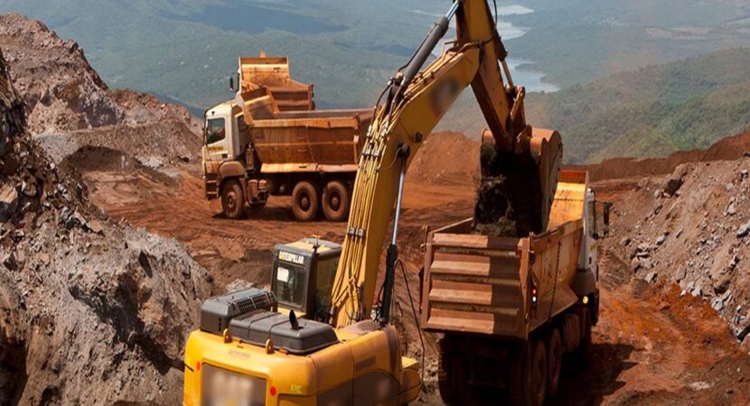 Vagas de emprego para Operador com experiência em trator, carregadeira, escavadeira e Motorista bascula para obras de mineração em Minas Gerais