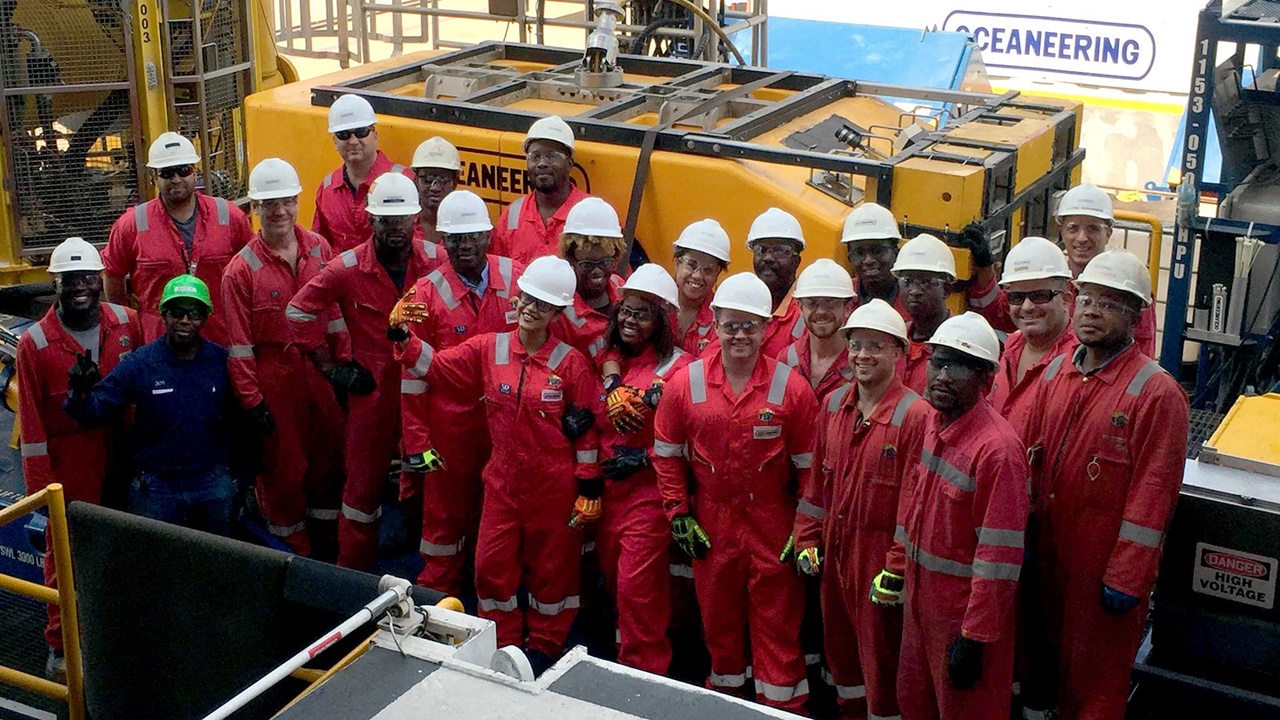 Multinacional de óleo e gás Oceaneering recebe currículo em Macaé e RJ para vagas de nível técnico e superior