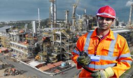 Cadastro de currículo em todas as funções para contratos Petrobras offshore na UO-Rio em Macaé e para trabalhar na refinaria REFAP, neste dia 11