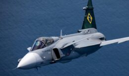 caça - voo supersônico - aeronaves - força aérea - Gripen