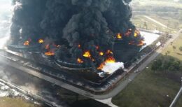 refinaria - explosão - acidente - feridos - desabrigados - petróleo