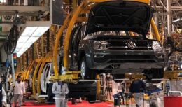 Volkswagen - Ford - Toyota - produção - emprego - fábrica - SP - Gol - Voyage - Golf
