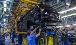 Ford - Honda - Volkswagen - Toyota - produção - emprego - fábrica - SP - Gol - Voyage - Golf - Renault - General Motors