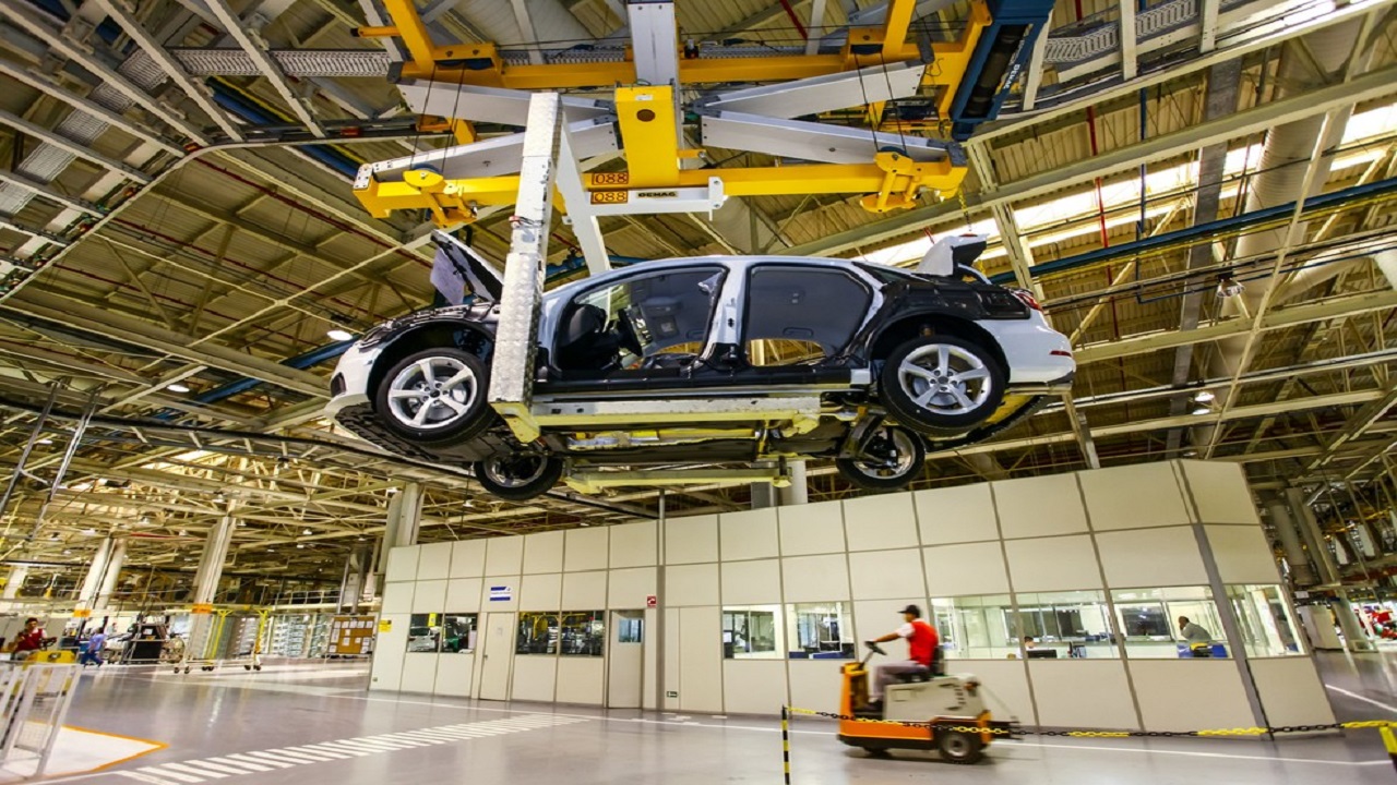Multinacional - Audi - motores a combustão - diesel - gasolina - carros elétricos