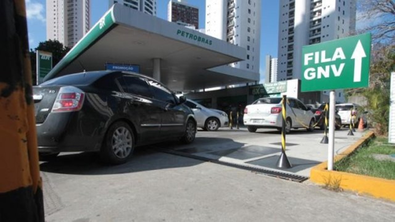 gasolina - preço - etanol - diesel - gnv - gnc - biogás - combustível - consumidor - motorista - taxista